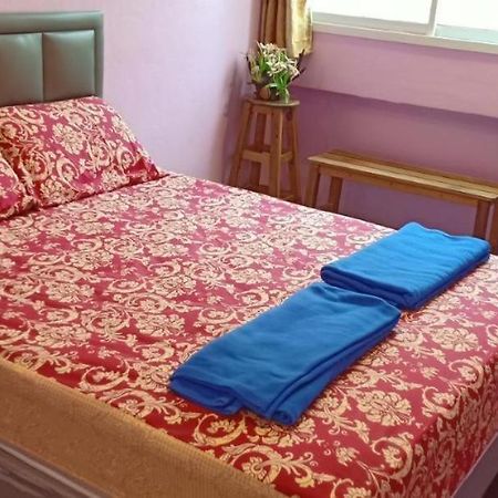 Sun House Bkk Hotel Bangkok Bagian luar foto